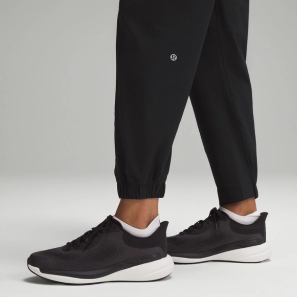 NWT Lululemon License to Train High-Rise Pant Black Size 6 - Picture 4 of 9